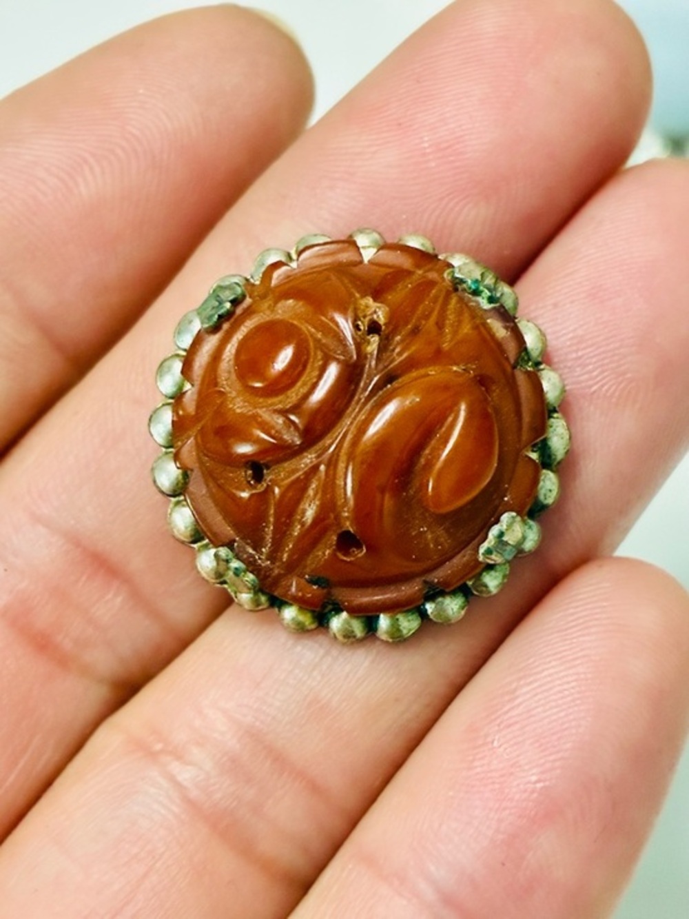 VTG Carved Amber-Tone Floral Brooch - Women Jewelry Brooches Business Casual EUC